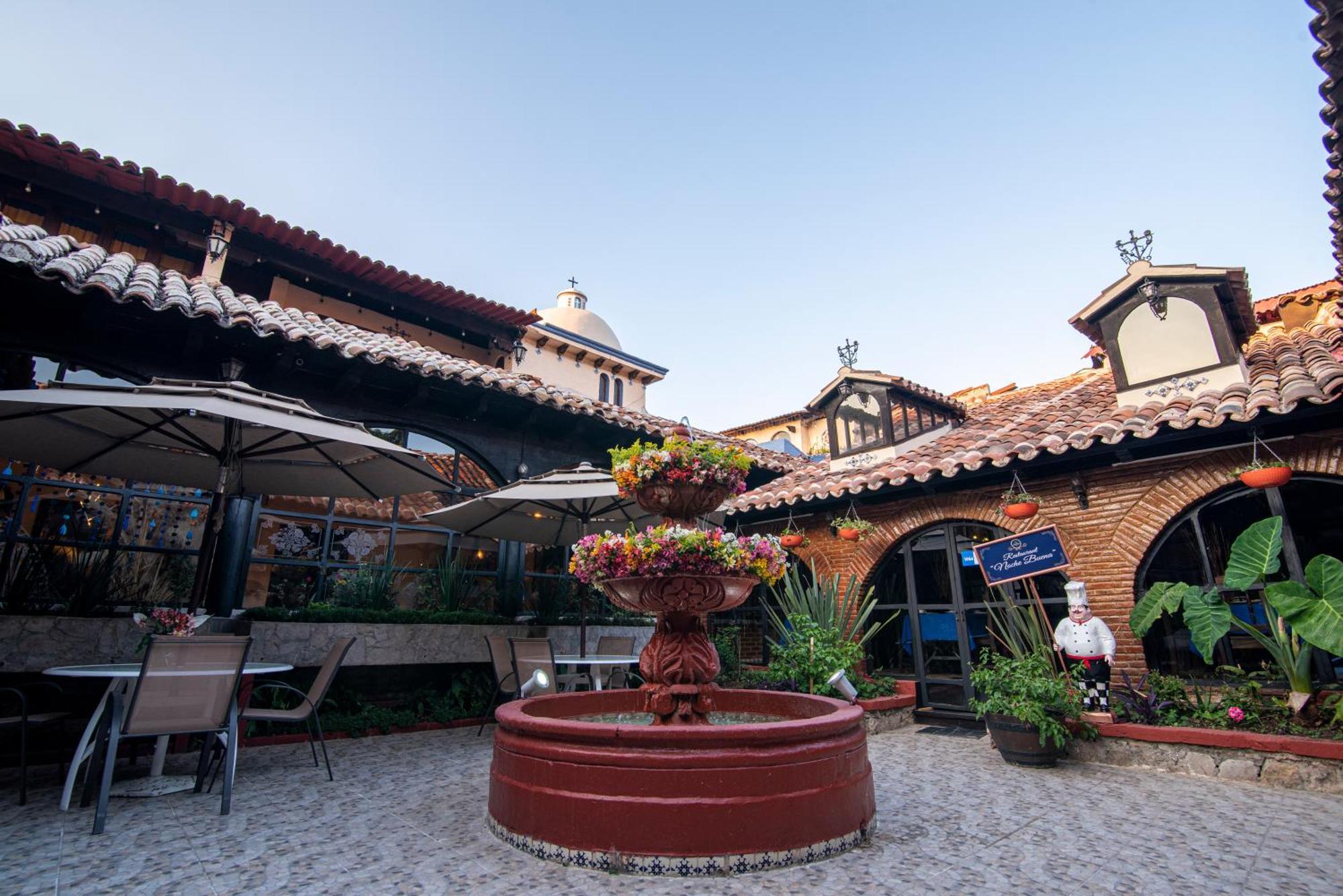 Hotel Palacio De Moctezuma San Cristobal de las Casas Exterior photo